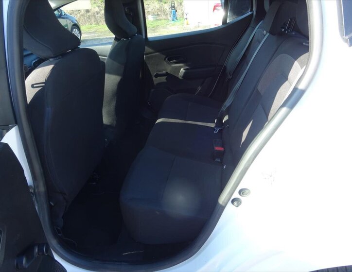 Dacia Sandero Hatchback 999,0 67 kw