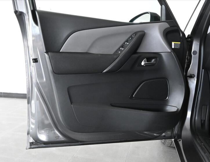 Citroën Grand C4 SpaceTourer 26