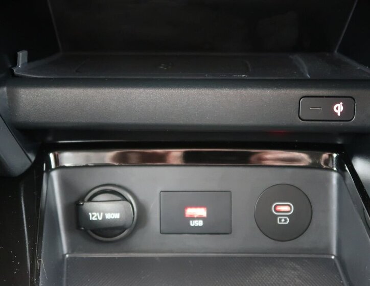 KIA XCeed SUV / Terénní 1,5 l 117 kw