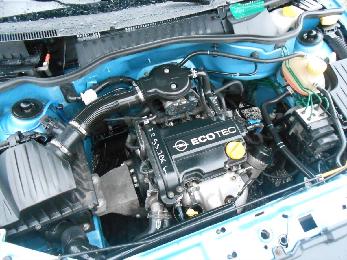 Opel Corsa Hatchback 973,0 43 kw