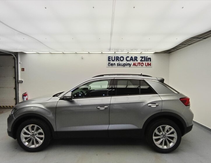 Volkswagen T-Roc SUV / Terénní 1,5 l 110 kw