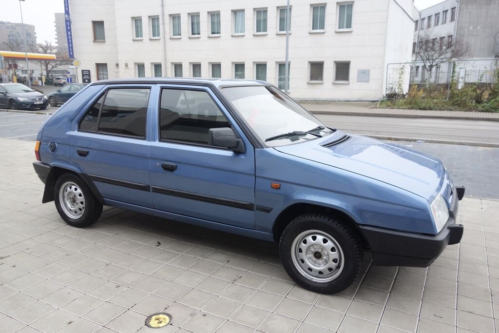 Škoda Favorit Hatchback 1,3 l 43 kw