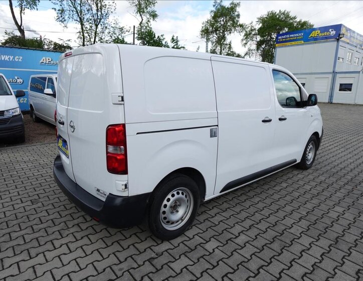 Opel Vivaro Ostatní 1,5 l 75 kw