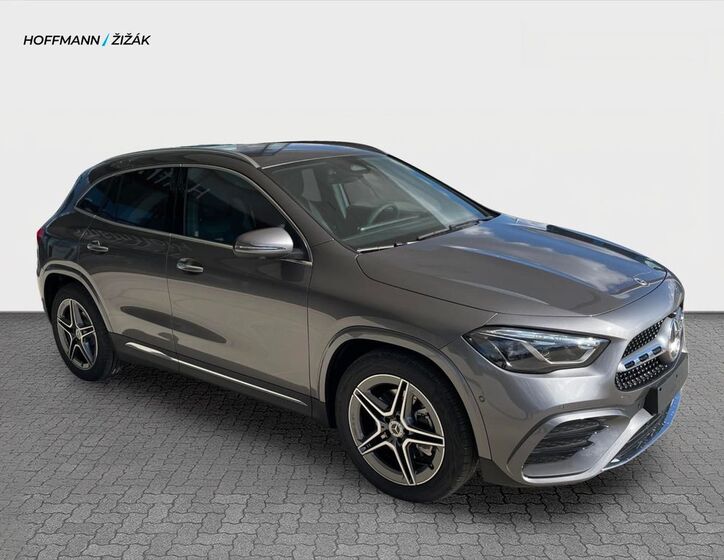 Mercedes-Benz GLA 3