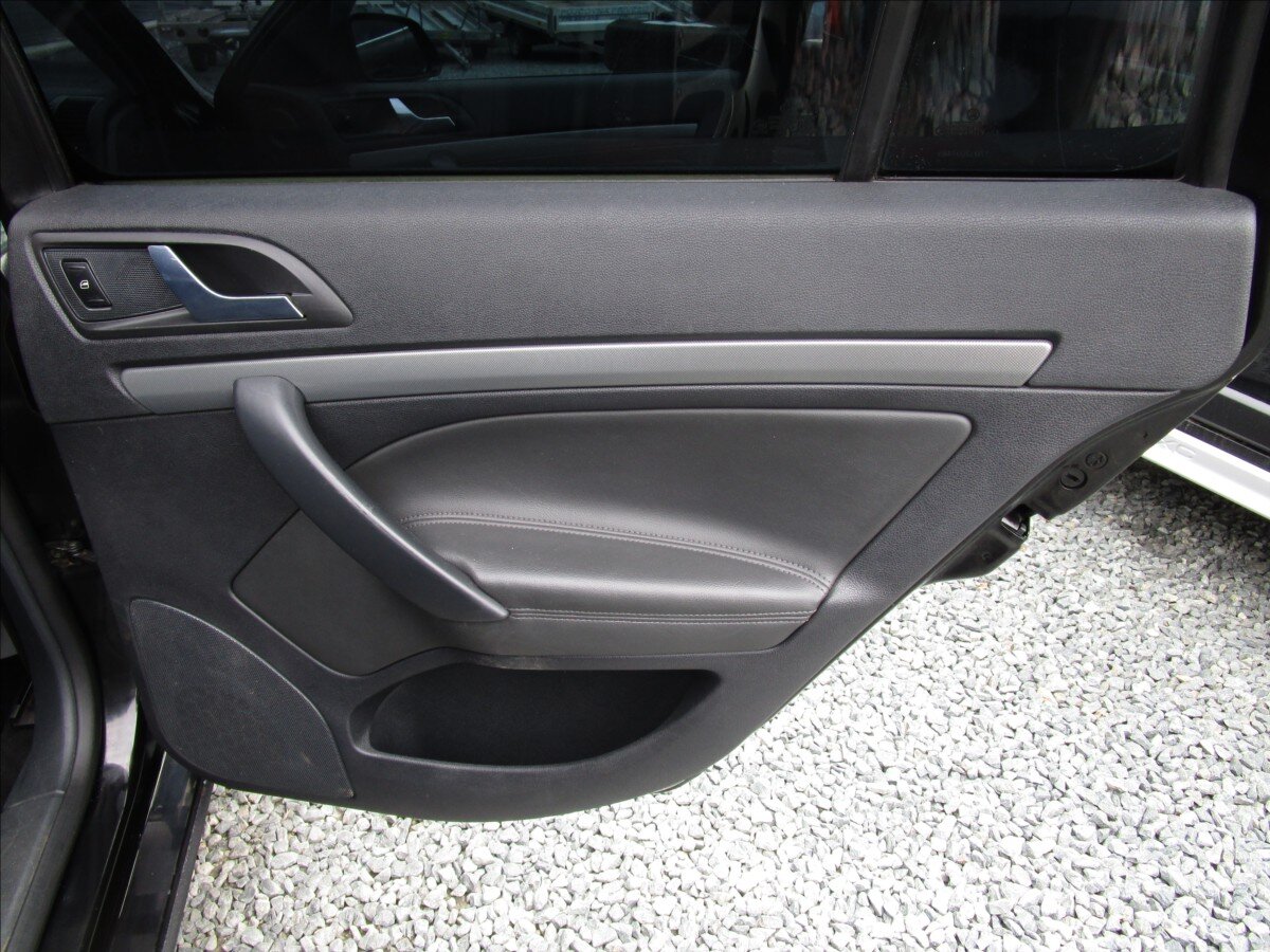 Škoda Octavia Kombi 2,0 l 103 kw