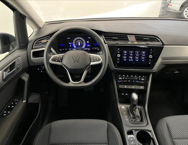Volkswagen Touran MPV 1,5 l 110 kw