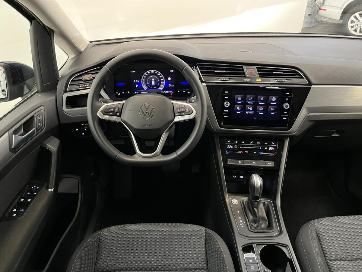 Volkswagen Touran MPV 1,5 l 110 kw