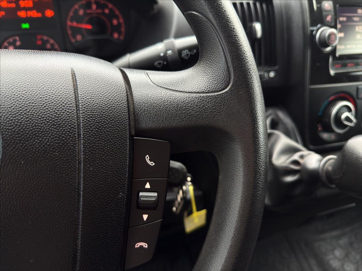 Opel Movano Skříň 2,2 l 103 kw