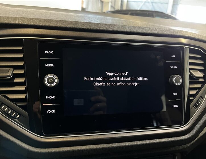 Volkswagen T-Roc SUV 1,5 l 110 kw