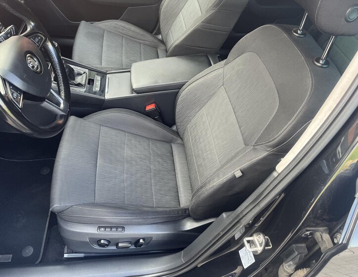 Škoda Superb Kombi 2,0 l 110 kw