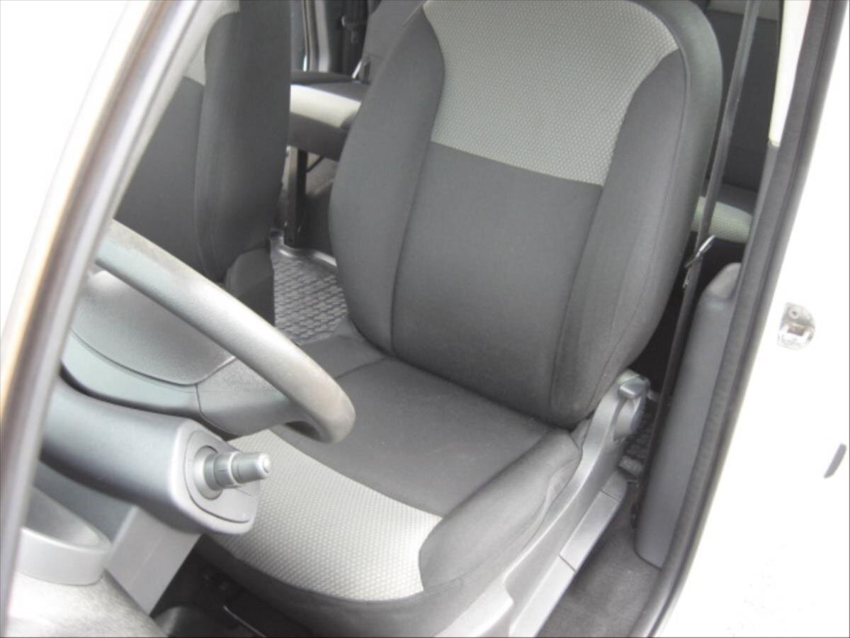 Renault Kangoo Kombi 1,2 l 84 kw