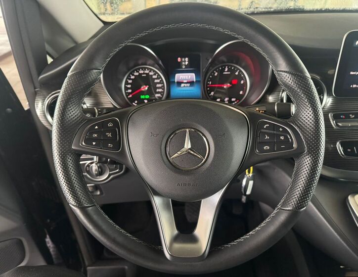 Mercedes-Benz Třídy V 13