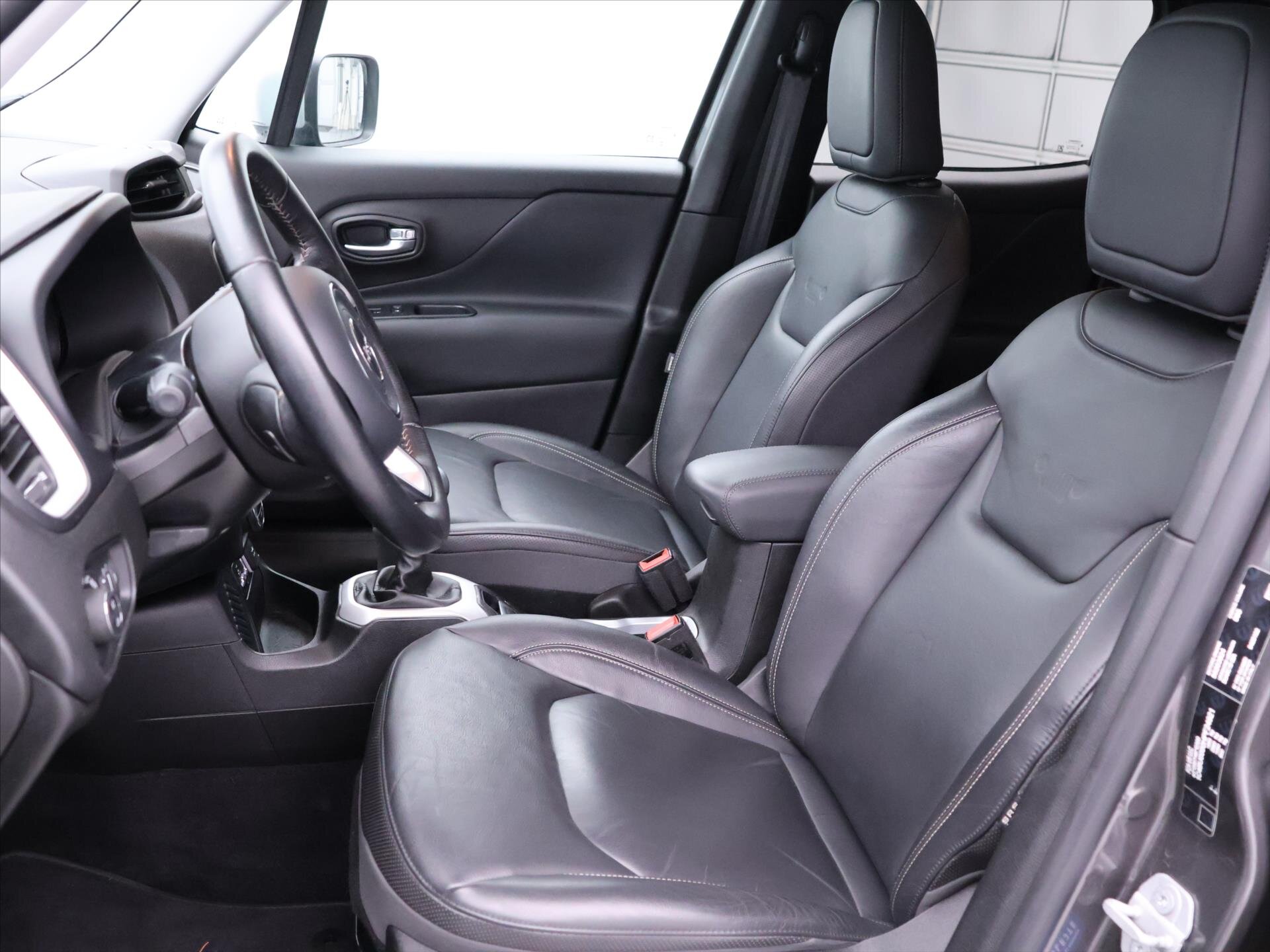 Jeep Renegade SUV / Terénní 1,4 l 103 kw