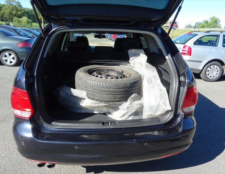 Volkswagen Golf Kombi 2,0 l 103 kw