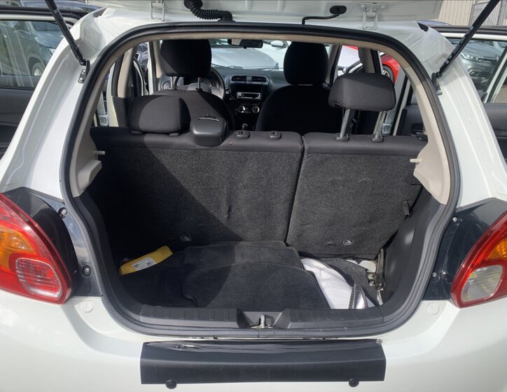 Mitsubishi Space Star 16