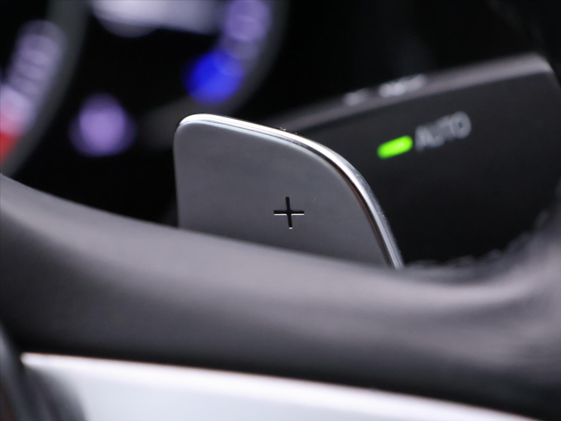 BMW Řada 7 Sedan 4,4 l 330 kw