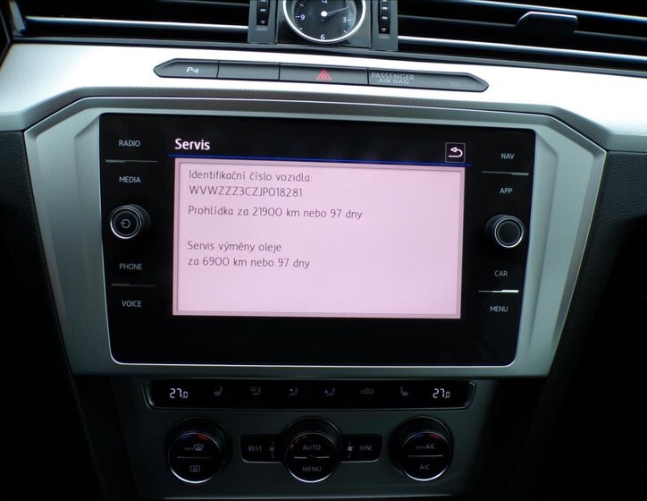 Volkswagen Passat Kombi 1,6 l 88 kw