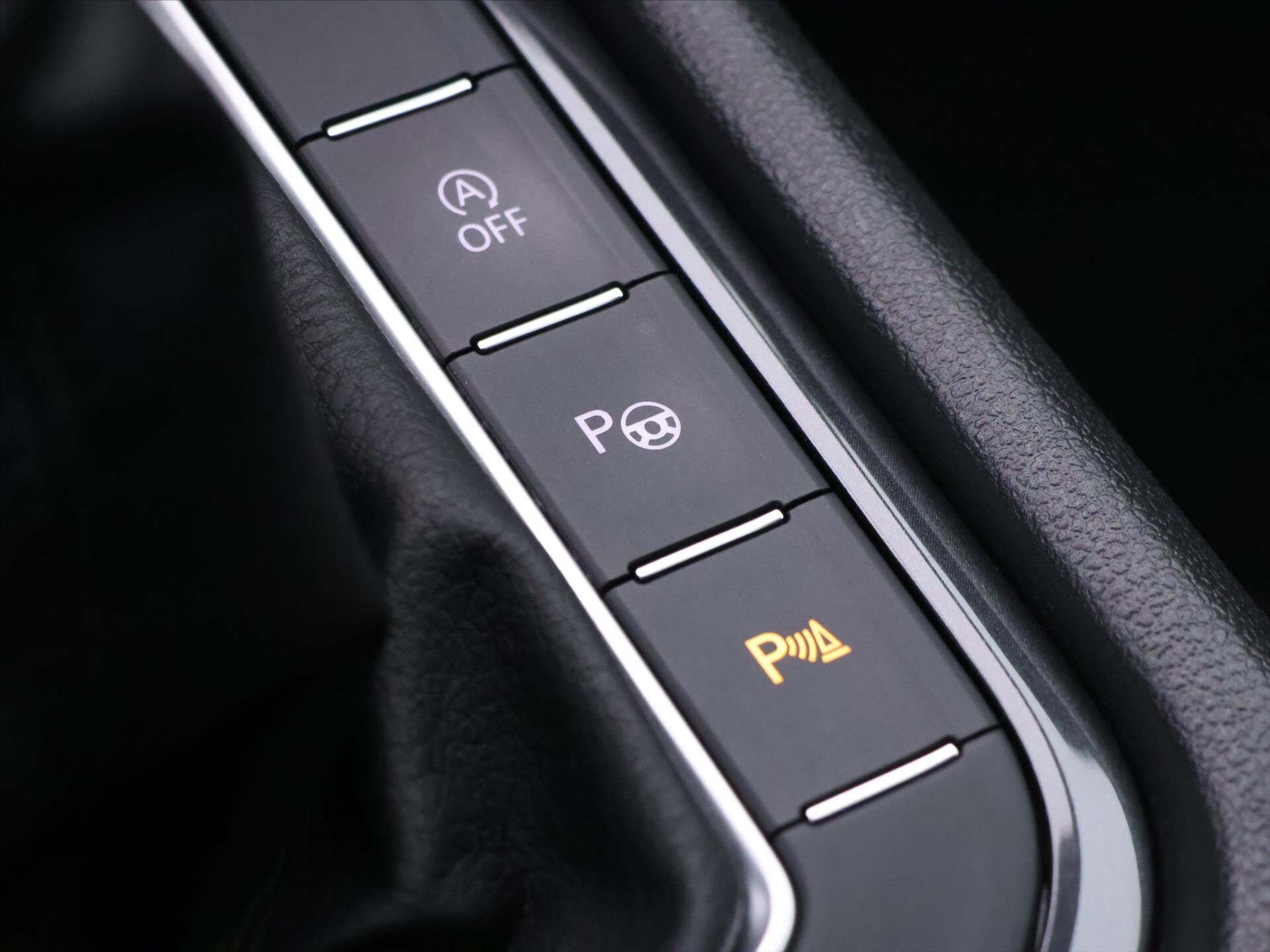 Volkswagen Tiguan SUV / Terénní 1,4 l 92 kw