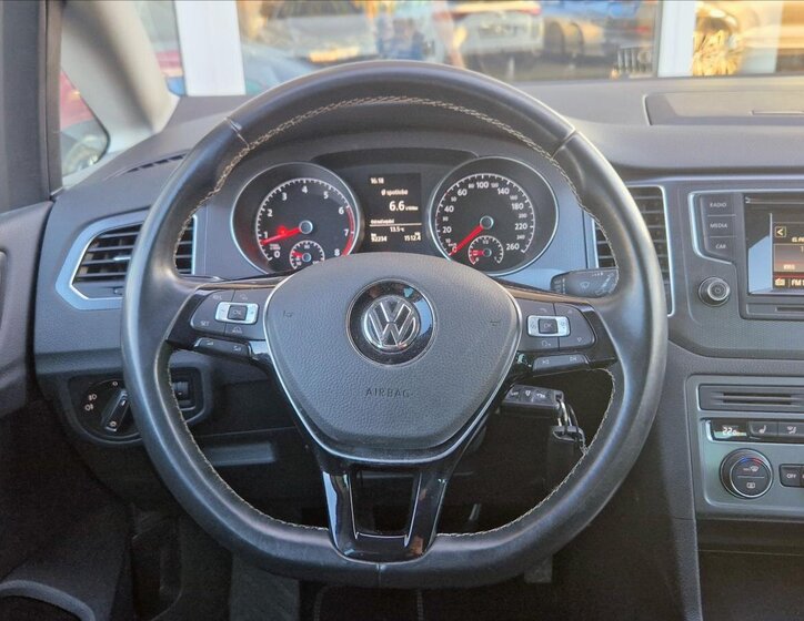 Volkswagen Golf Sportsvan Kombi 1,2 l 81 kw