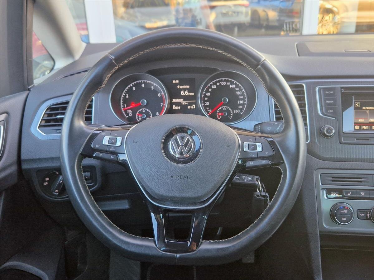 Volkswagen Golf Sportsvan Kombi 1,2 l 81 kw