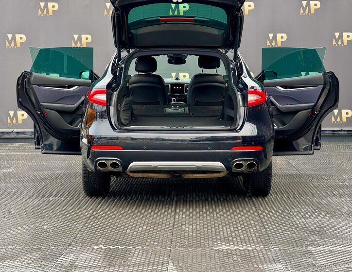 Maserati Levante SUV 3,0 l 257 kw