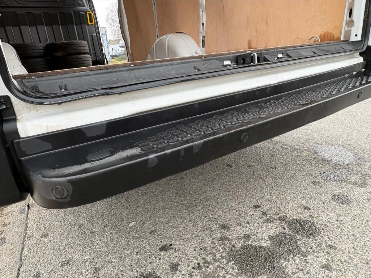 Iveco Daily Skříň 3,0 l 129 kw