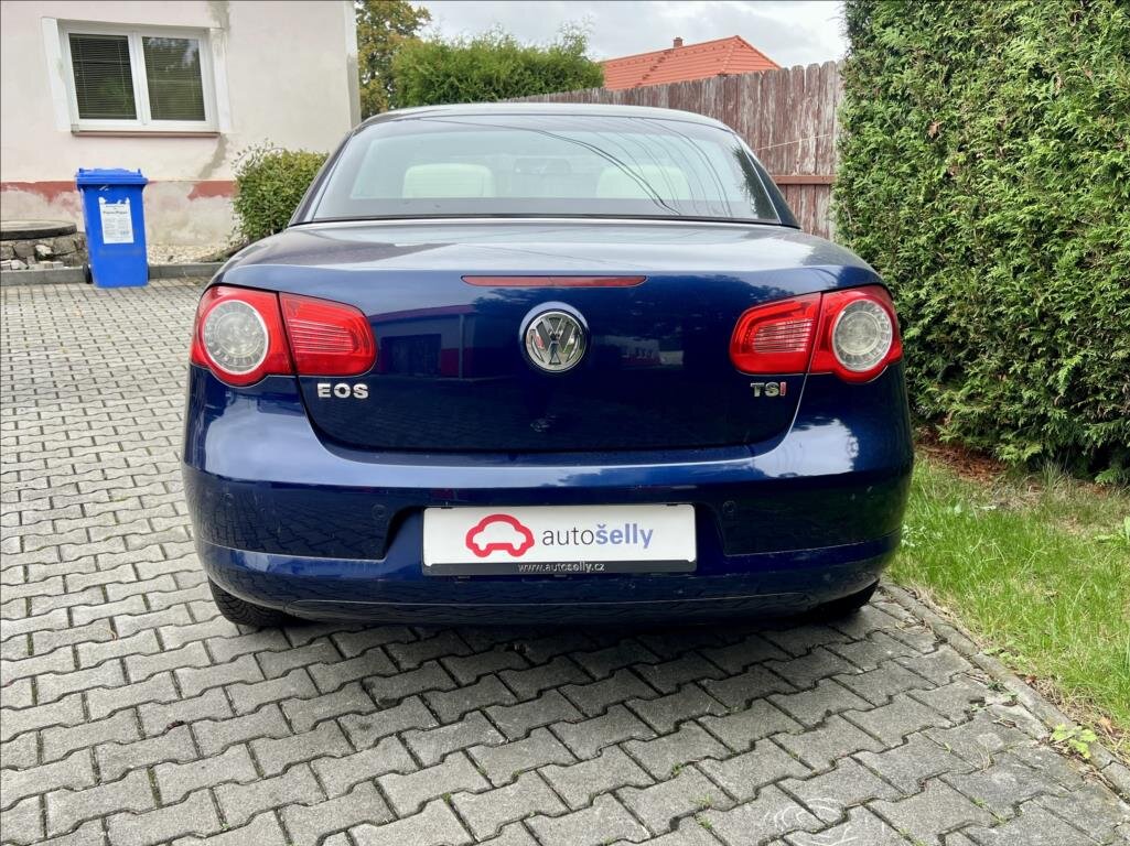 Volkswagen EOS