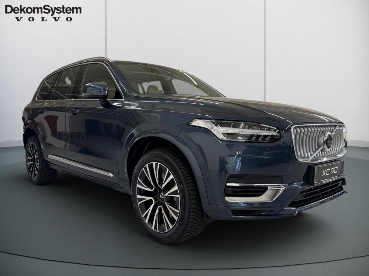 Volvo XC90 SUV / Terénní 2,0 l 335 kw