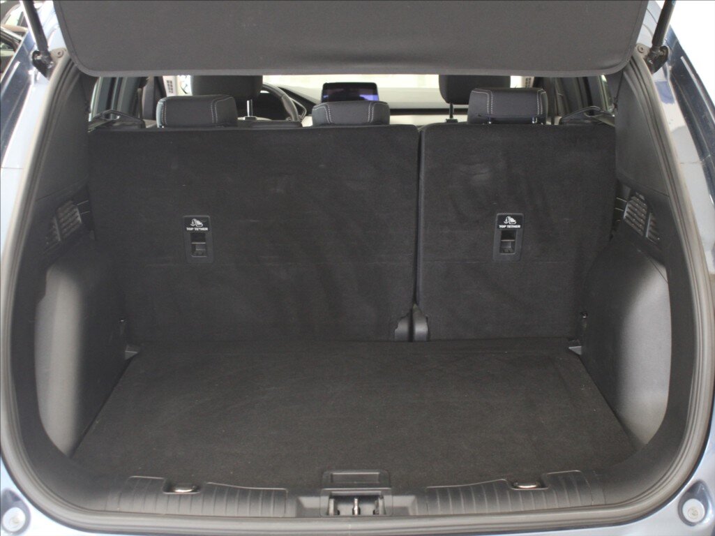 Ford Kuga SUV / Terénní 1,5 l 88 kw