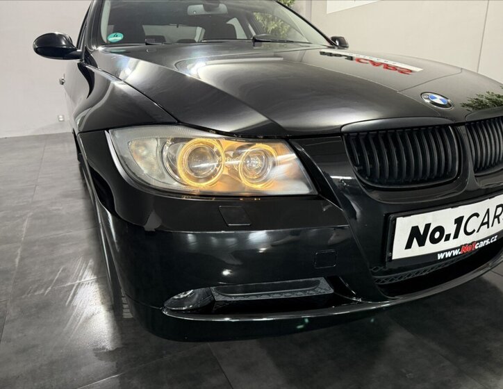 BMW Řada 3 Sedan / Limuzína 2,0 l 105 kw