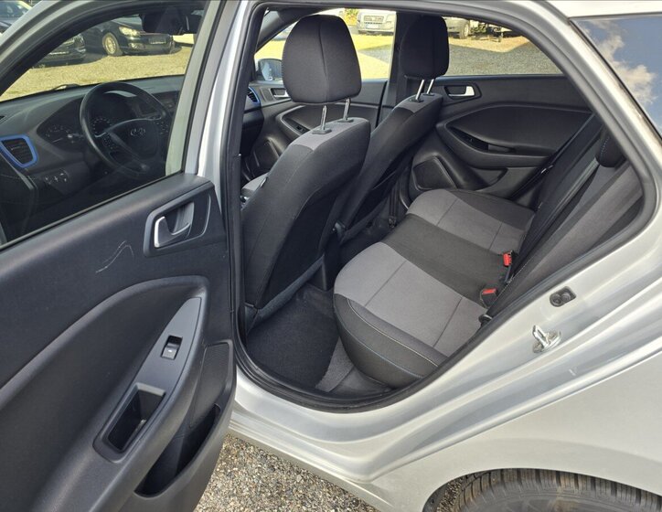 Hyundai i20 Hatchback 1,2 l 61 kw