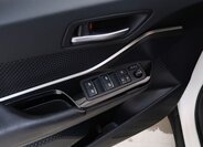 Toyota C-HR SUV 1,8 l 72 kw