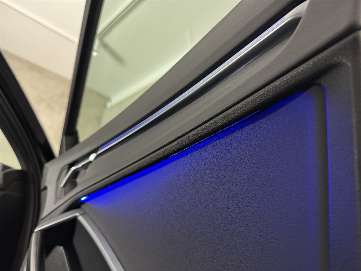 Audi Q3 SUV 2,0 l 140 kw