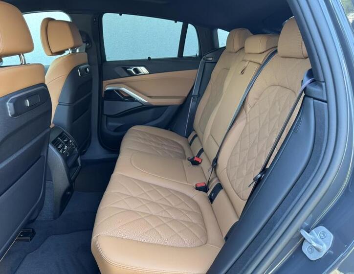 BMW X6 7