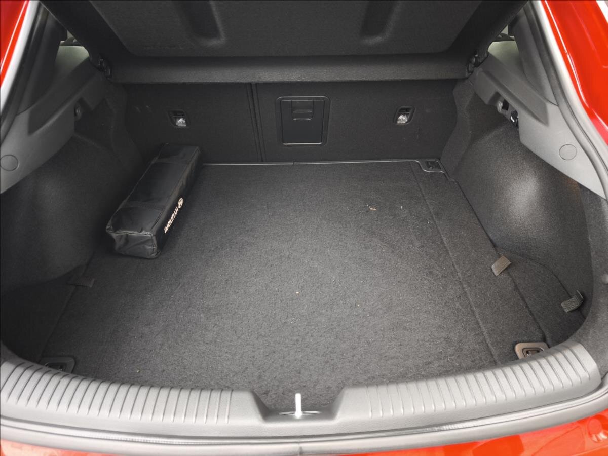 Hyundai i30 Hatchback 998,0 88 kw