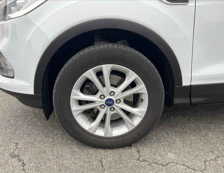 Ford Kuga Kombi 2,0 l 132 kw