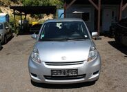 Daihatsu Sirion 2