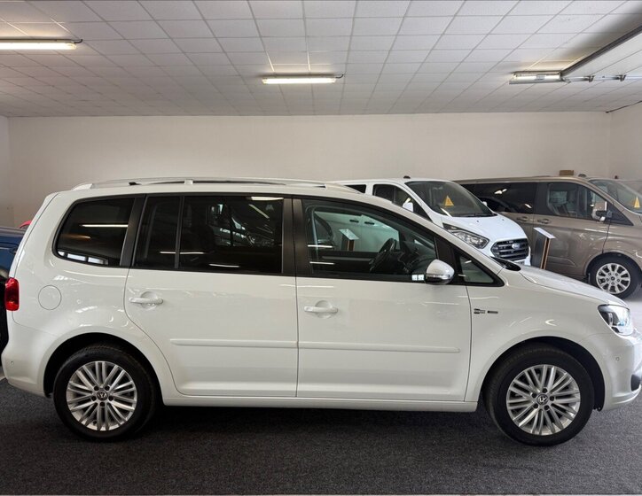 Volkswagen Touran Kombi 1,2 l 77 kw