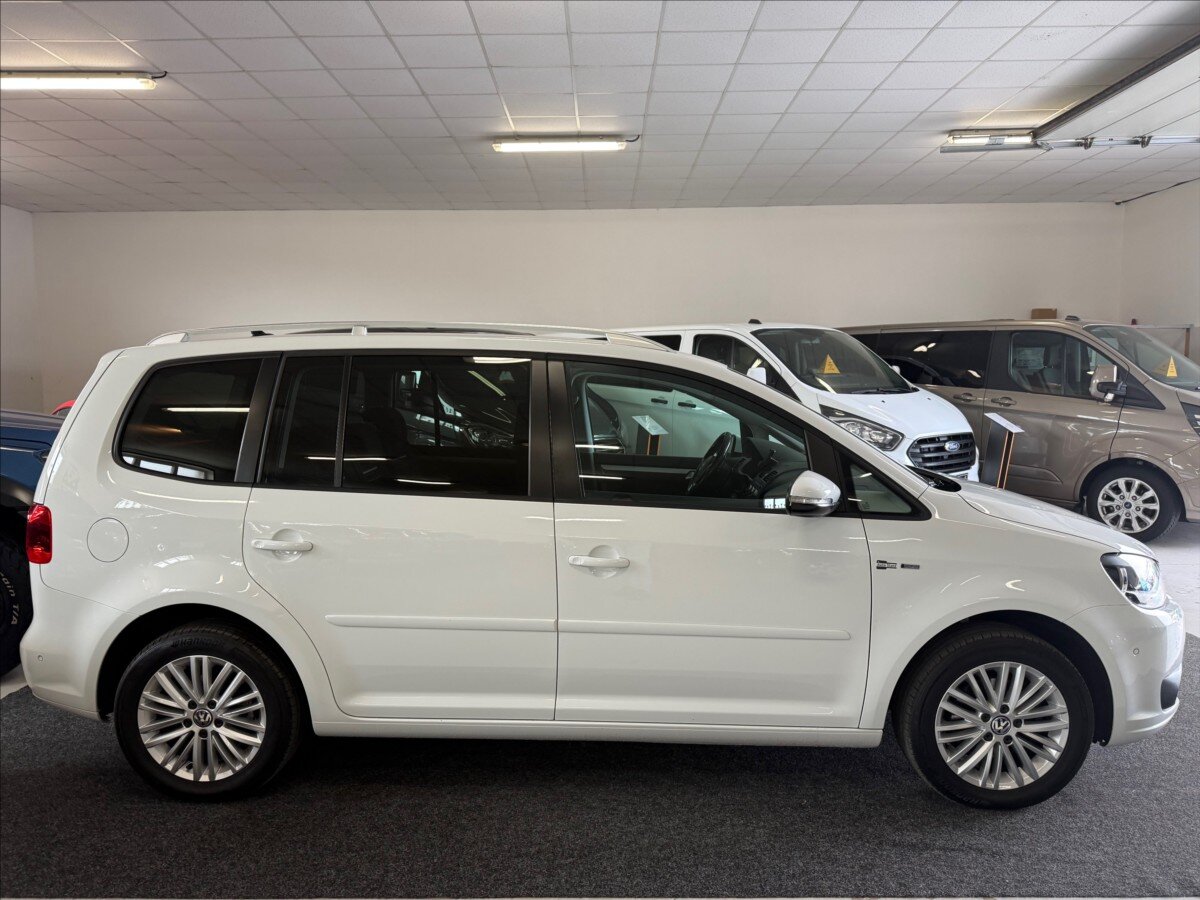 Volkswagen Touran Kombi 1,2 l 77 kw