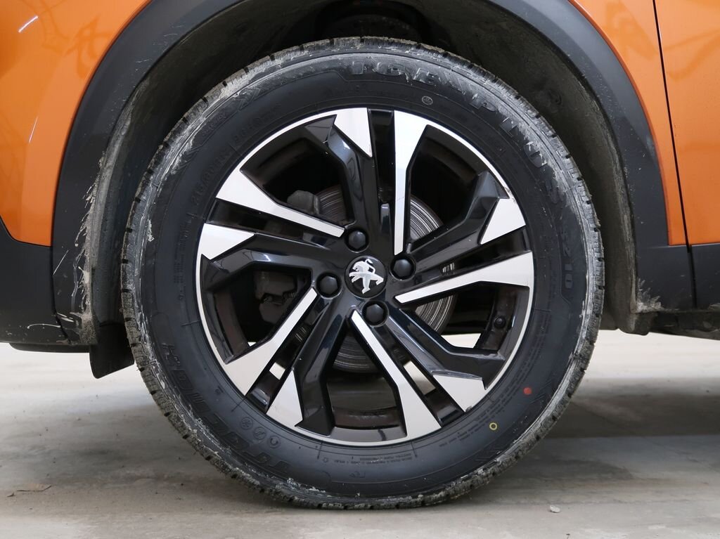 Peugeot 2008 SUV 1,2 l 74 kw