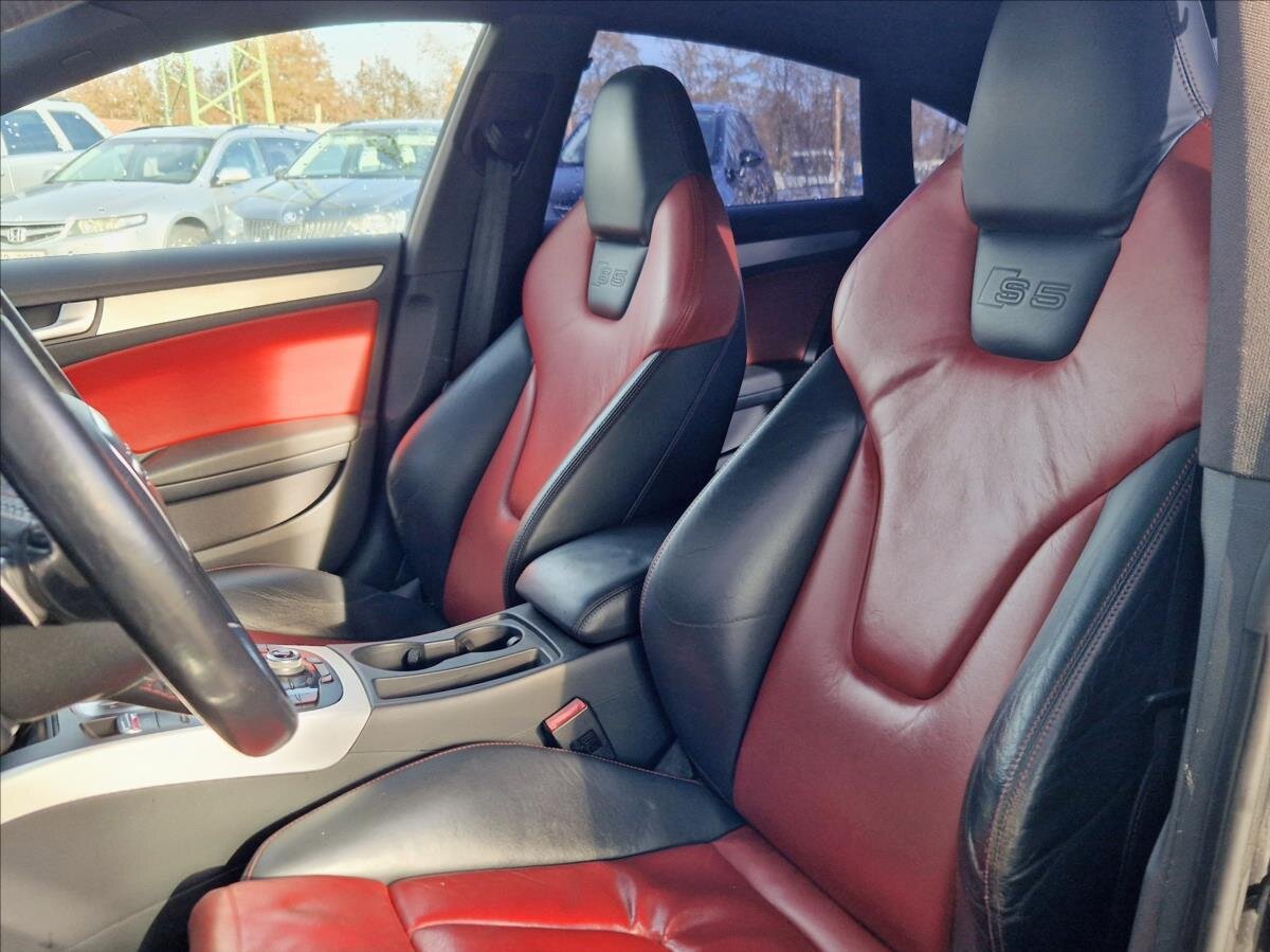 Audi S5 Sedan 3,0 l 245 kw