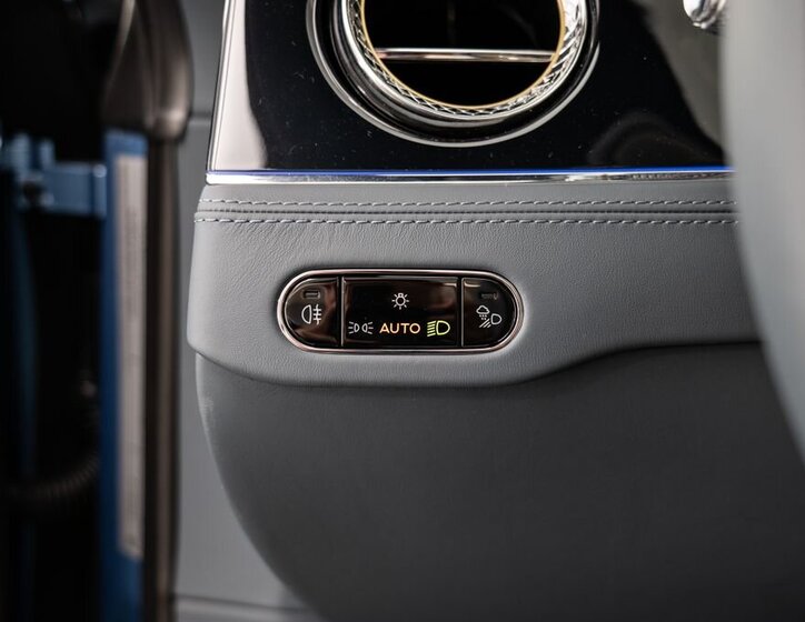 Bentley Continental GTC Kabriolet 4,0 l 404 kw