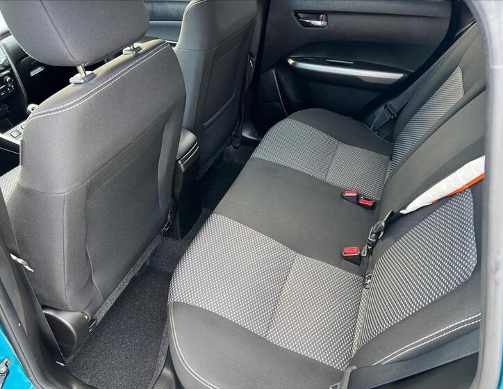 Suzuki Vitara 15
