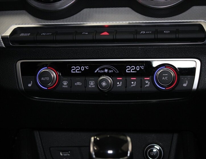 Audi Q2 SUV / Terénní 2,0 l 110 kw
