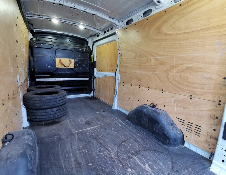 Ford Transit 17