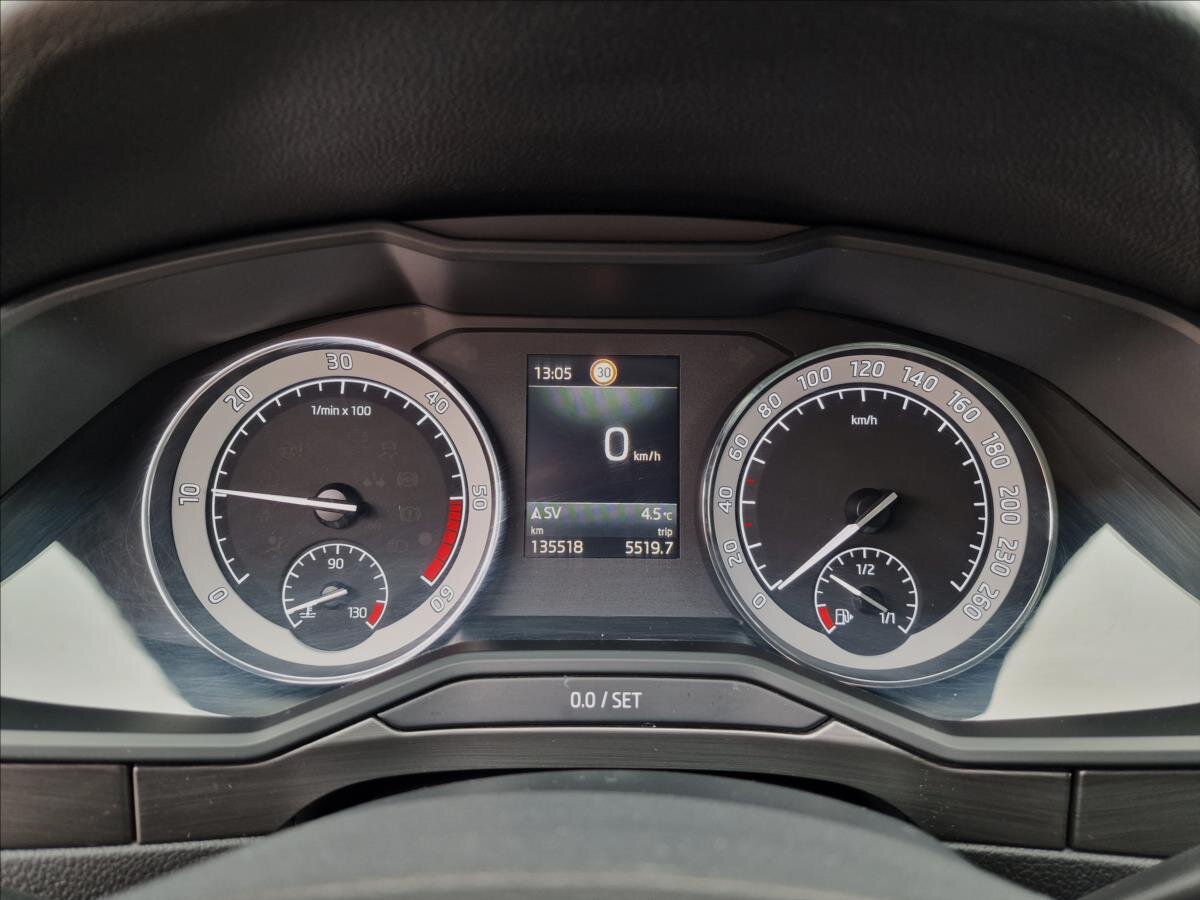 Škoda Superb Sedan 2,0 l 110 kw