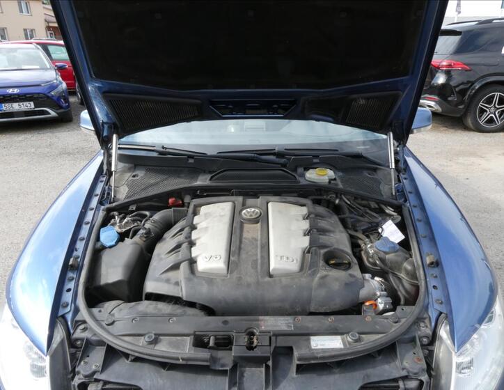 Volkswagen Phaeton 35