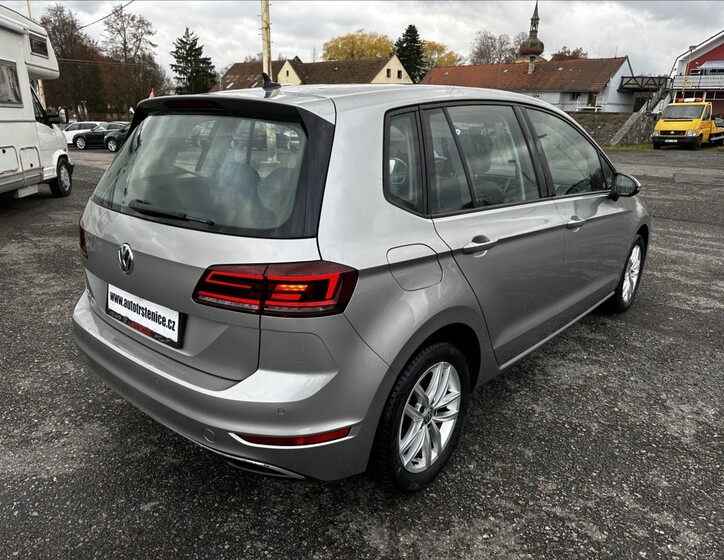 Volkswagen Golf Sportsvan 5