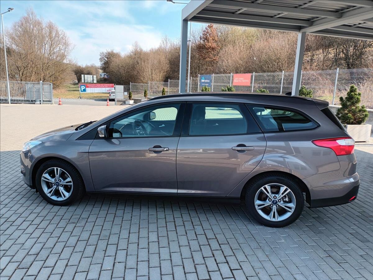 Ford Focus Kombi 998,0 92 kw