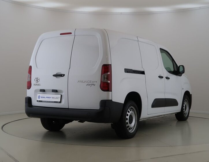 Toyota ProAce Skříň 1,5 l 75 kw